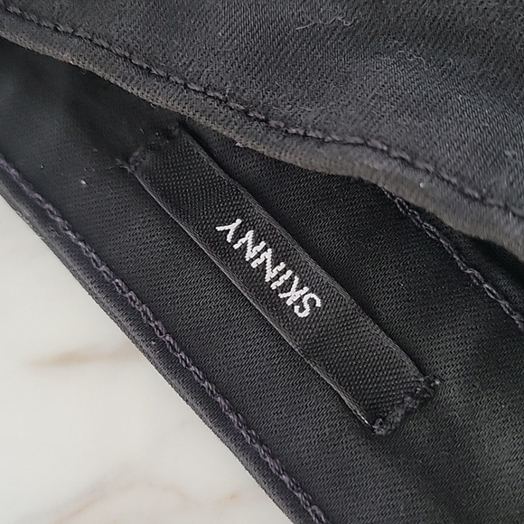 Parker Smith Jeans, Size 10/30, Bombshell Skinny fit, Black/ Nior color - Picture 12 of 13